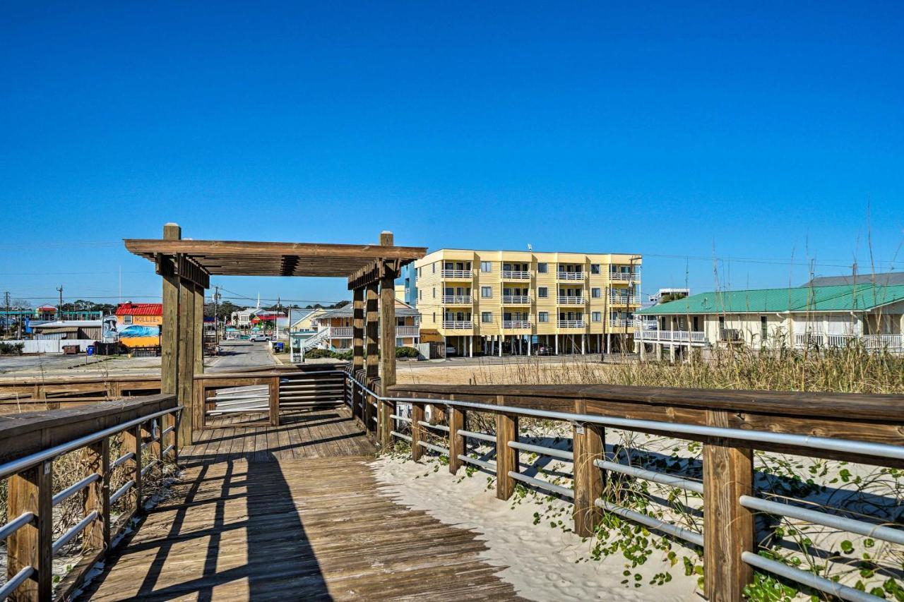 캐롤라이나비치 Breezy Beach Retreat With 180-Degree Ocean Views! 아파트 외부 사진